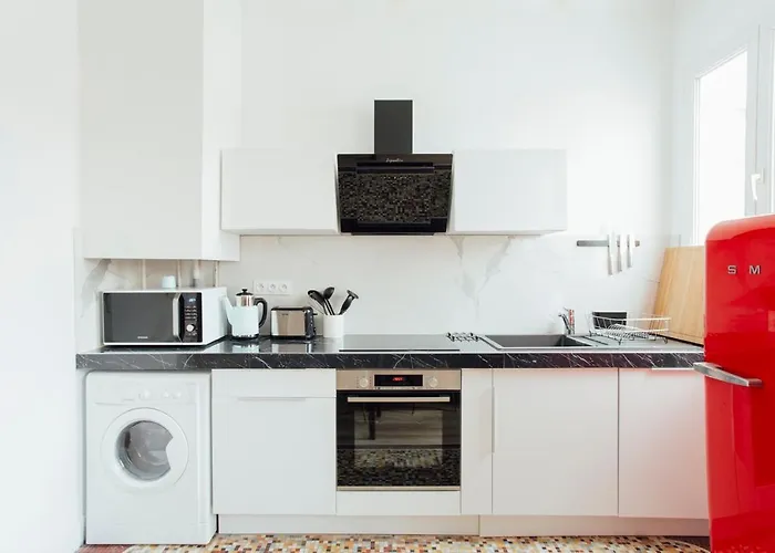 Sandy - 2 Bedrooms Apartment